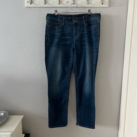 Eddie Bauer Slightly Curvy Jeans - Picture 1 of 7